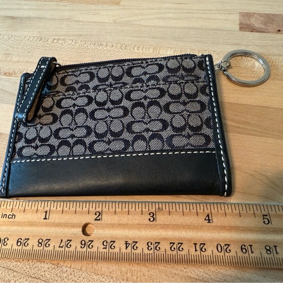 Coach Black and Cream Signature Wallet - Picture 4 of 5